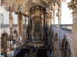 Wrocław: Wnętrza barokowego kościoła Najświętszego Imienia Jezus. Widok z górnego poziomu.