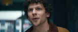 Wiwarium: Tom (Jesse Eisenberg).