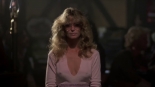 Wyścig Armatniej Kuli: Pamela Glover (Farrah Fawcett).